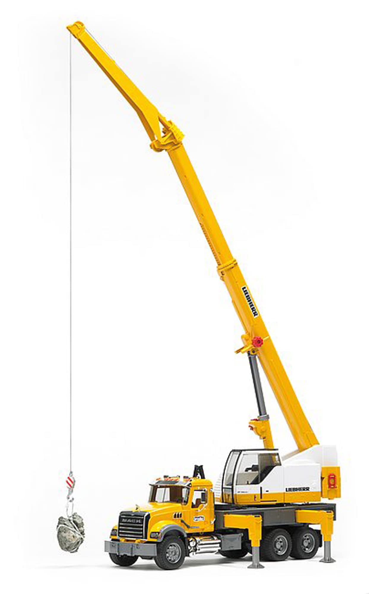 bruder-profi-02818-mack-granite-liebherr-kran-lkw-1-16-seilwinde image 7