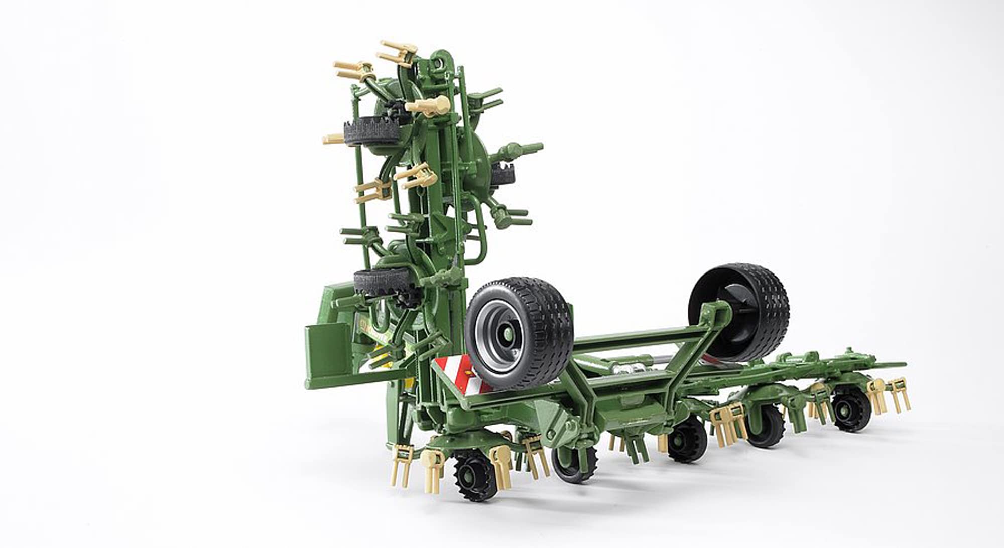 bruder-profi-02224-krone-zettwender-kwt-8-82-1-16 image 3