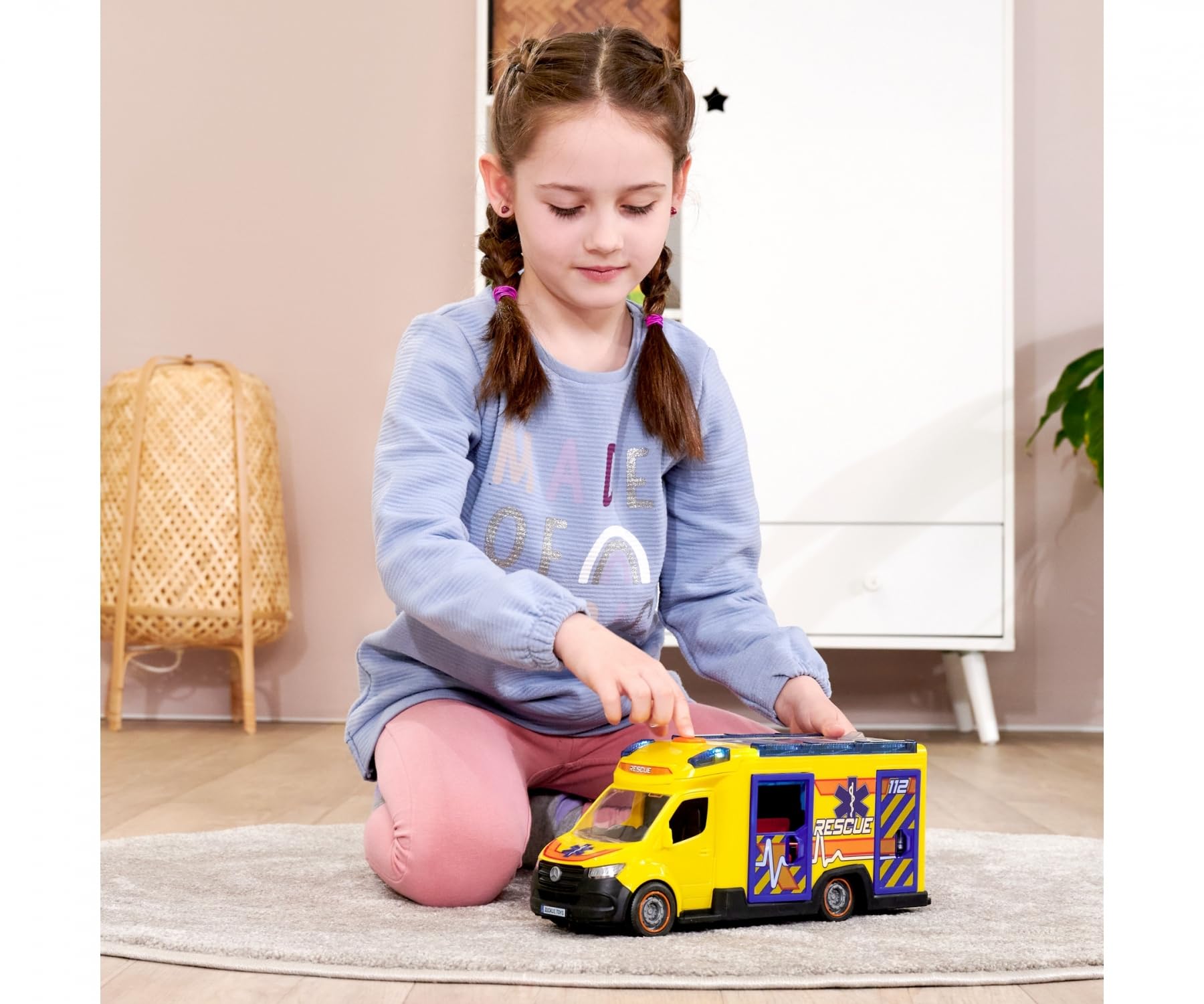 dickie-toys-sos-sprinter-ambulance-krankenwagen-34-5-cm image 6