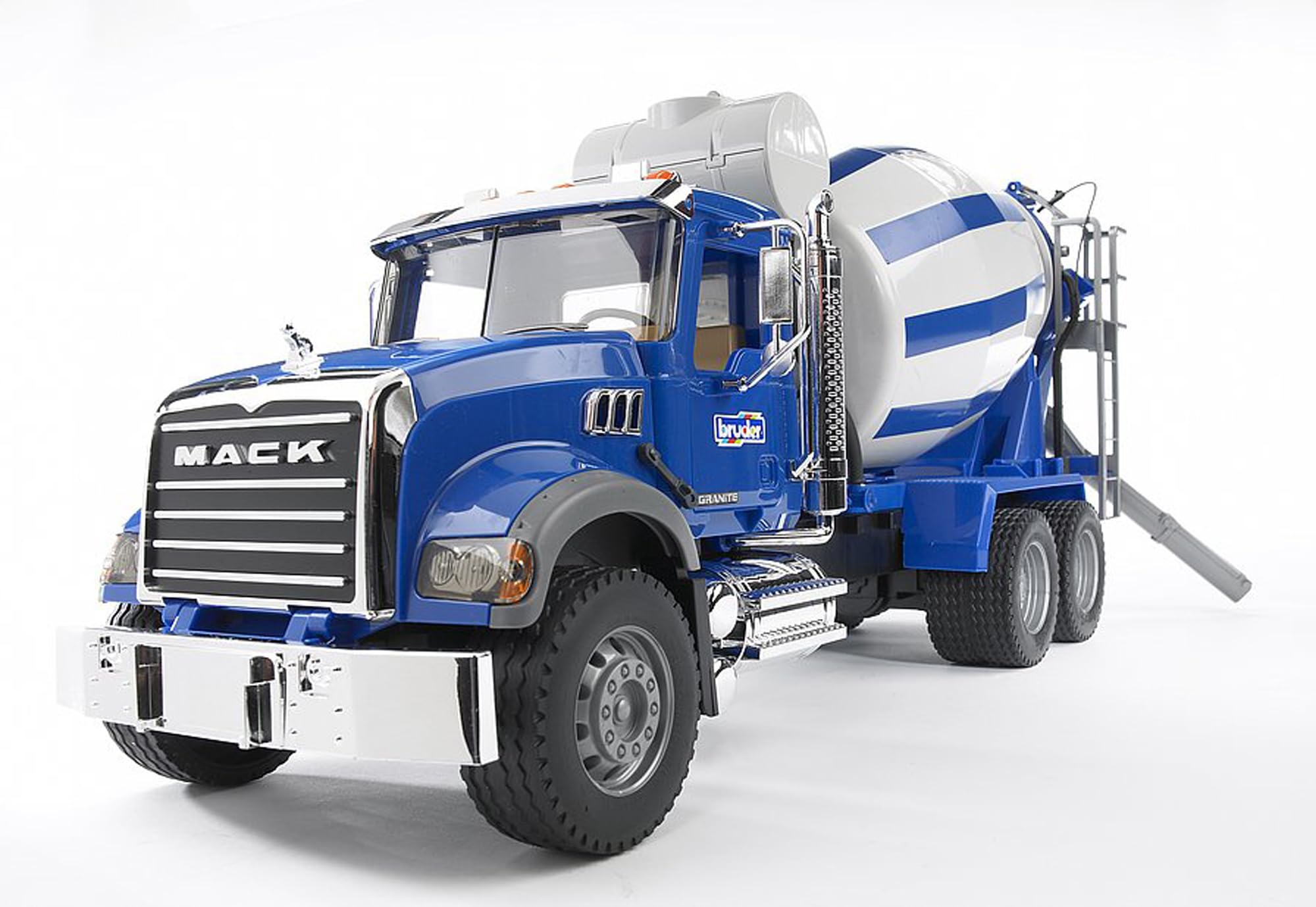 bruder-profi-02814-mack-betonmischer-lkw-1-16 image 3
