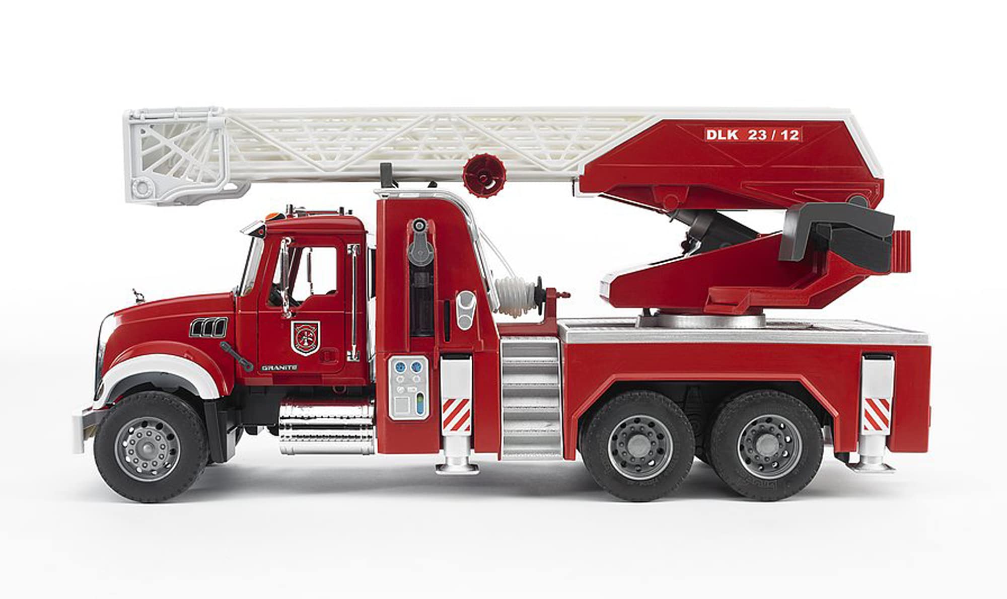 bruder-profi-series-02821-mack-granite-feuerwehrleiterwagen image 6