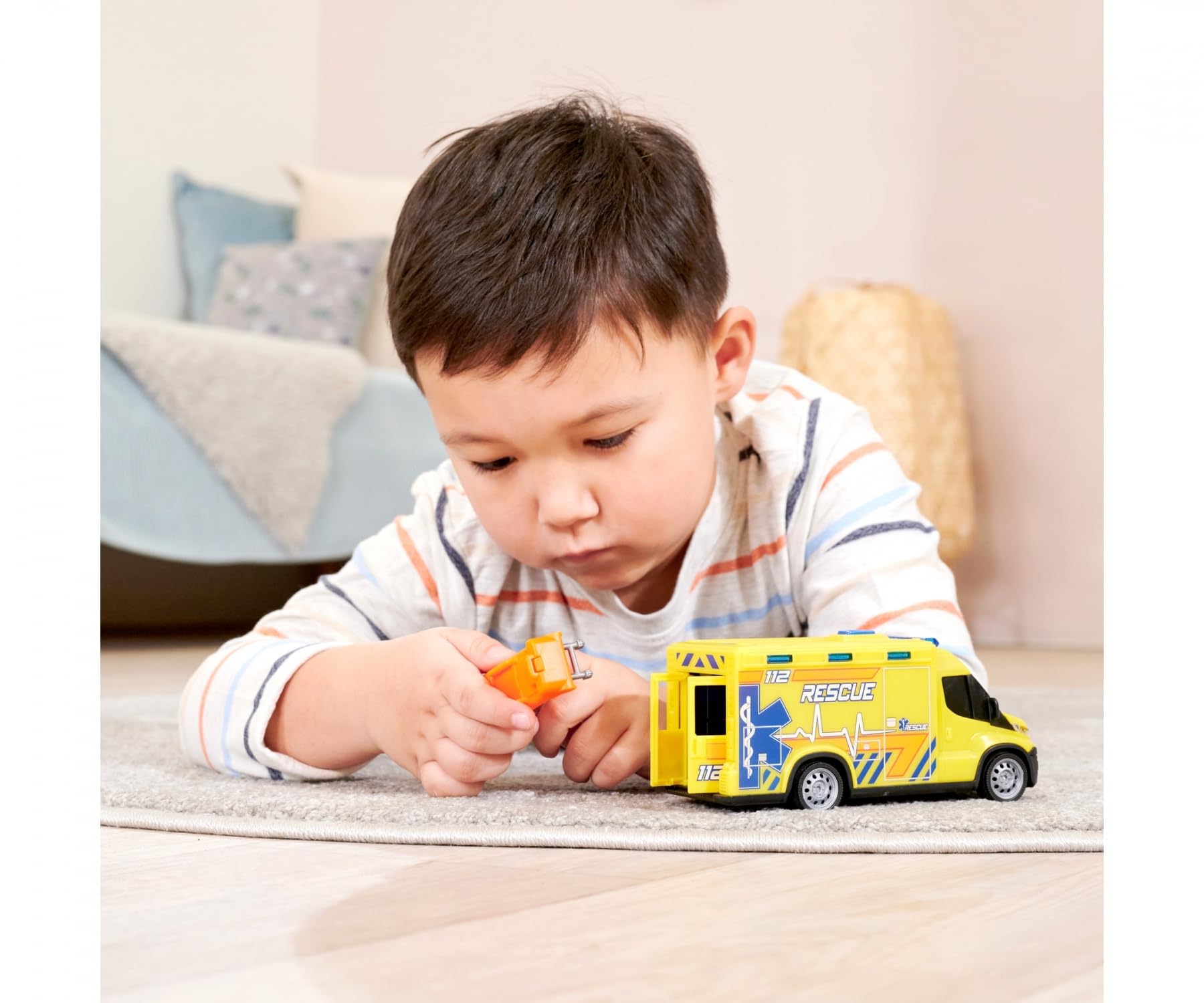 dickie-toys-sos-iveco-daily-krankenwagen-spielzeugauto-18-cm image 5