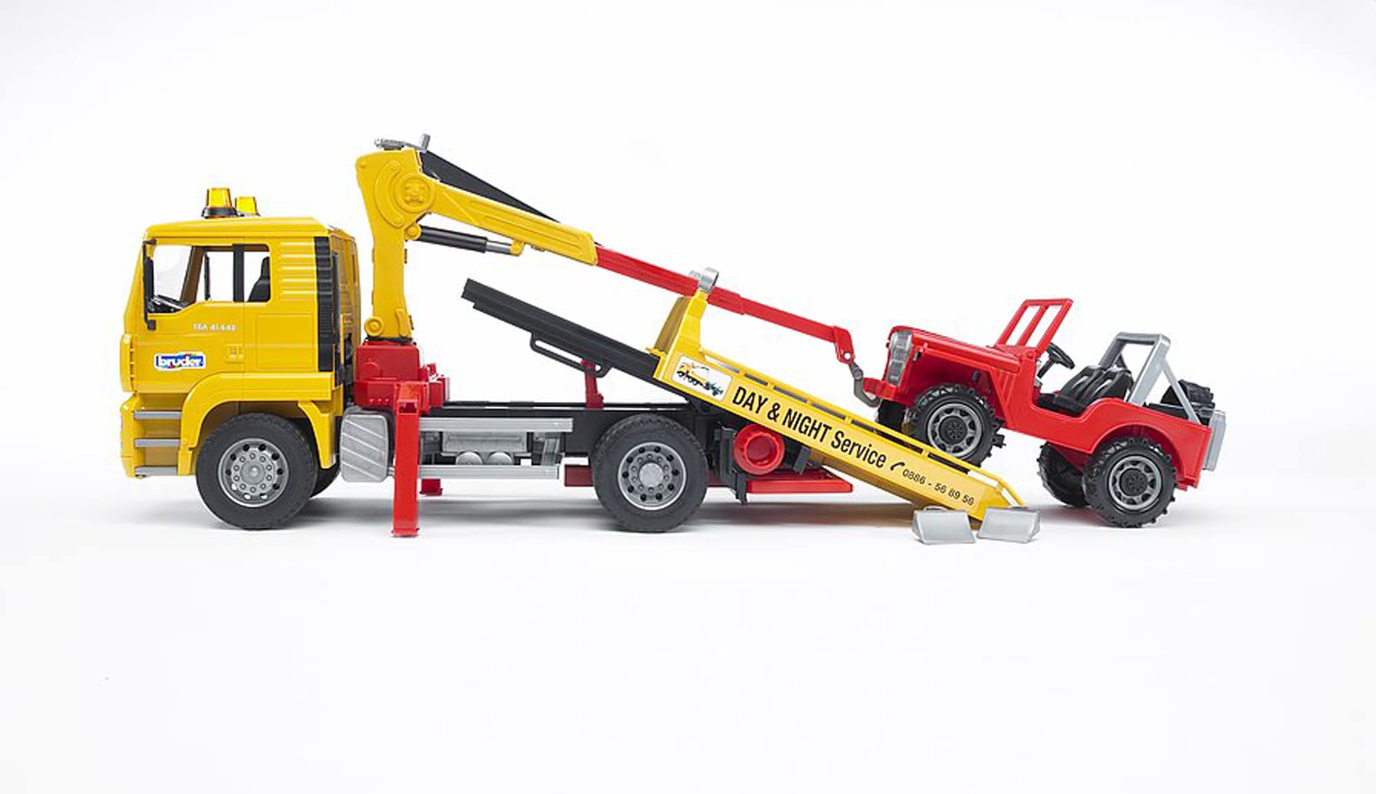 bruder-profi-02750-man-tga-abschlepp-lkw-mit-gel-ndewagen-1-16 image 5