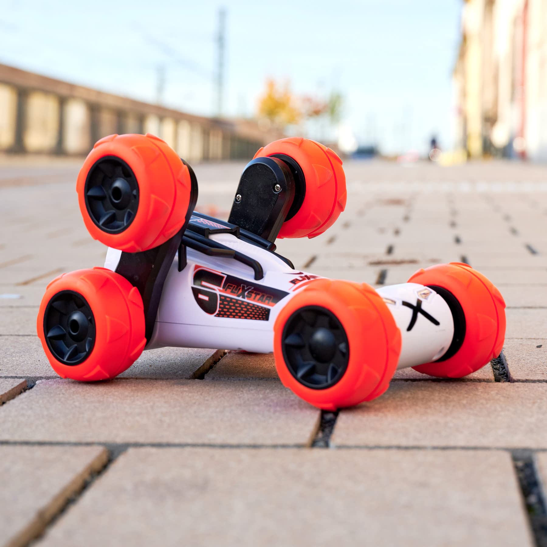 dickie-toys-go-crazy-flix-star-rc-stuntauto-26cm-6km-h image 5