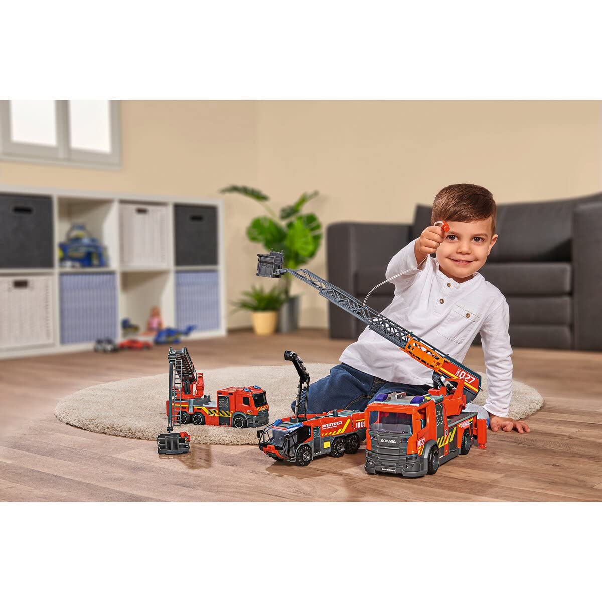 dickie-toys-sos-scania-drehleiter-feuerwehr-wasserspritze-25-cm image 3