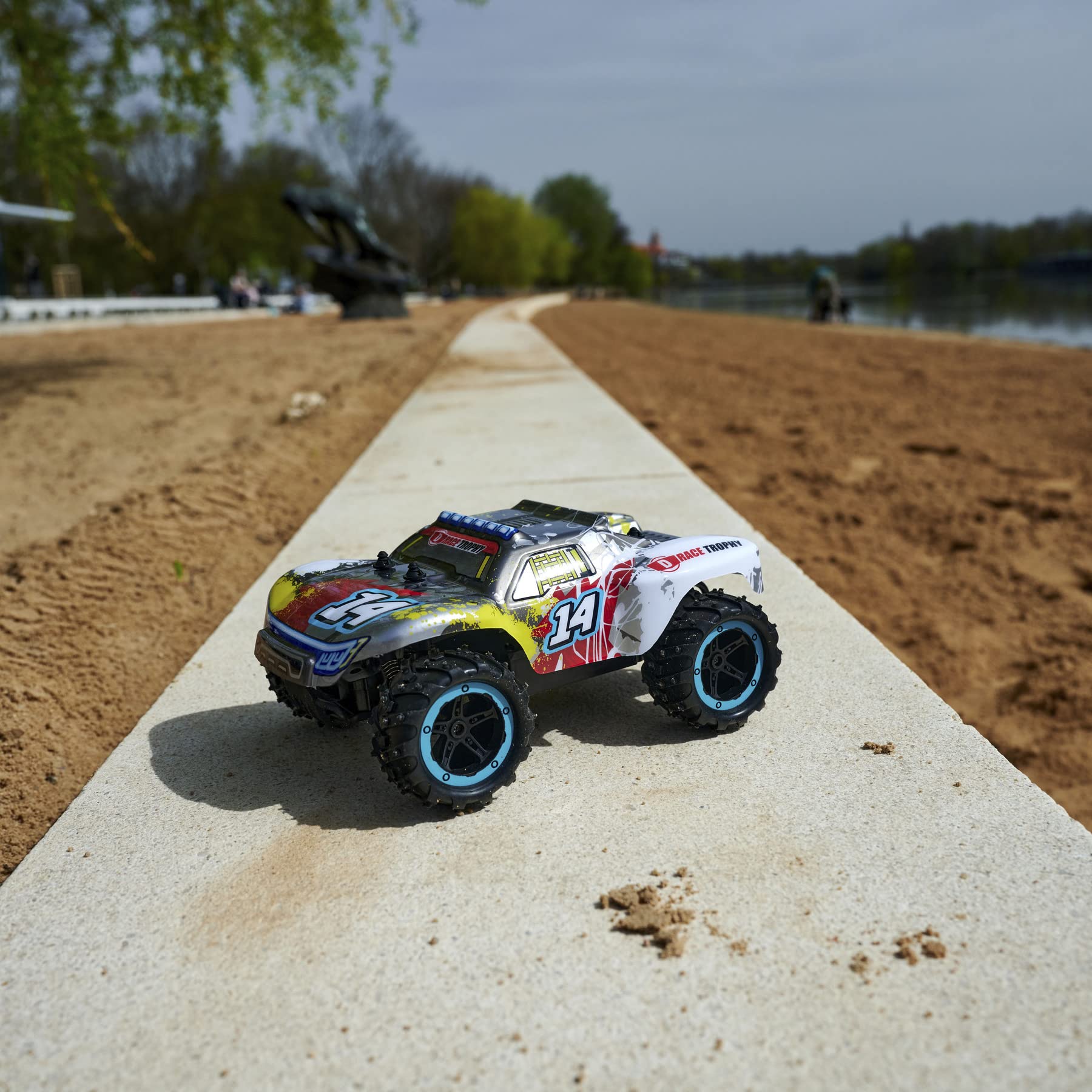 dickie-go-crazy-race-trophy-rc-rennauto-23-cm image 5