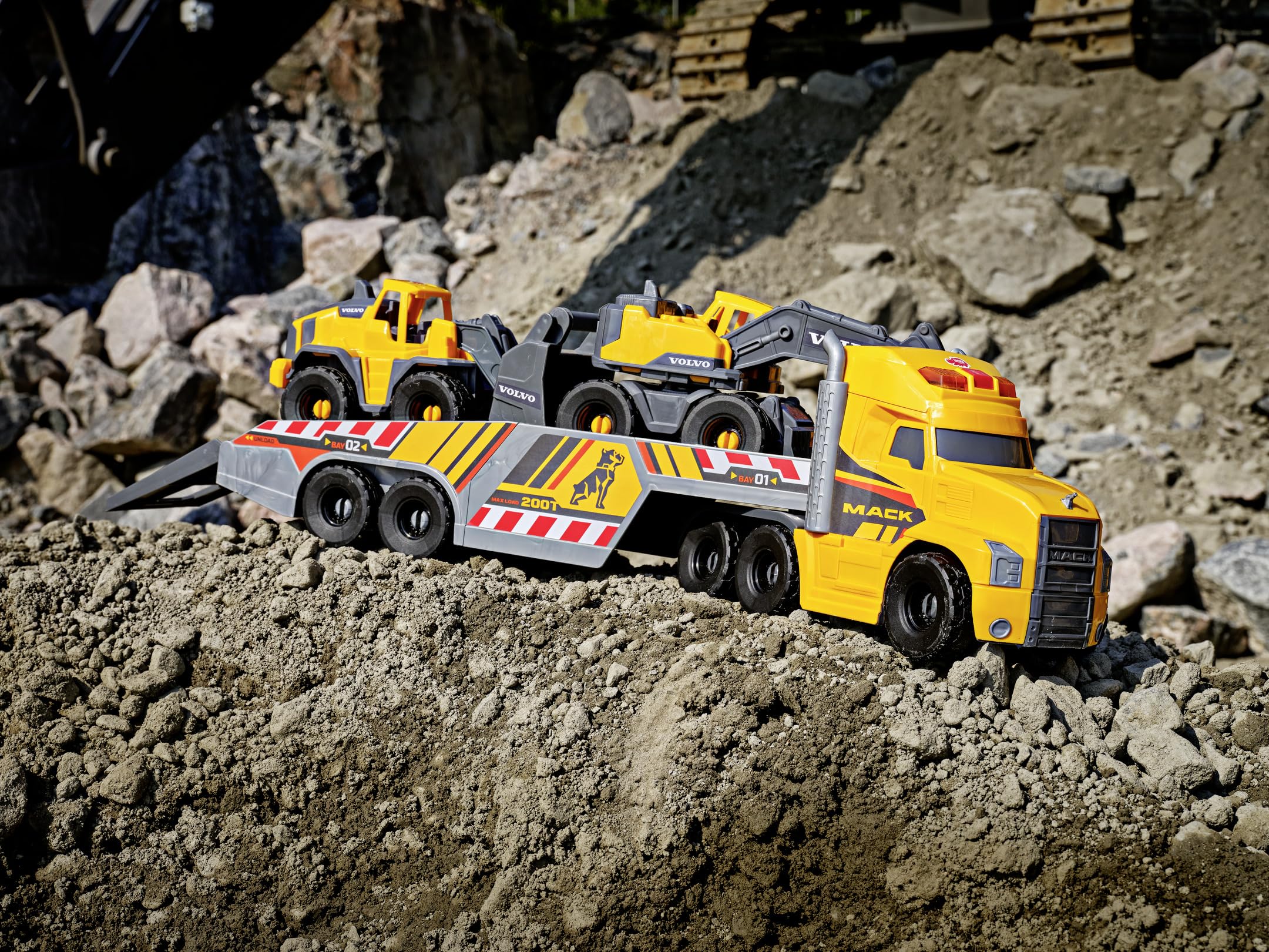 dickie-go-real-volvo-mack-truck-lkw-70cm-mit-bagger image 5
