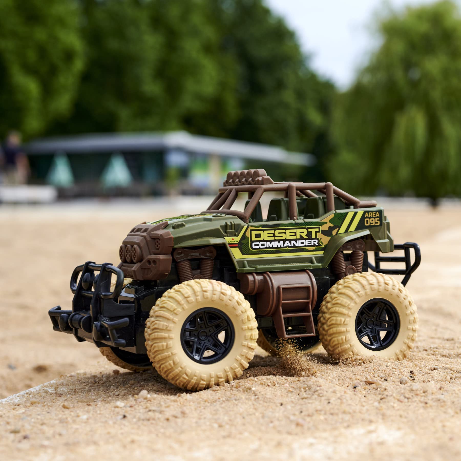 dickie-toys-go-crazy-desert-commander-rc-auto-1-18 image 2
