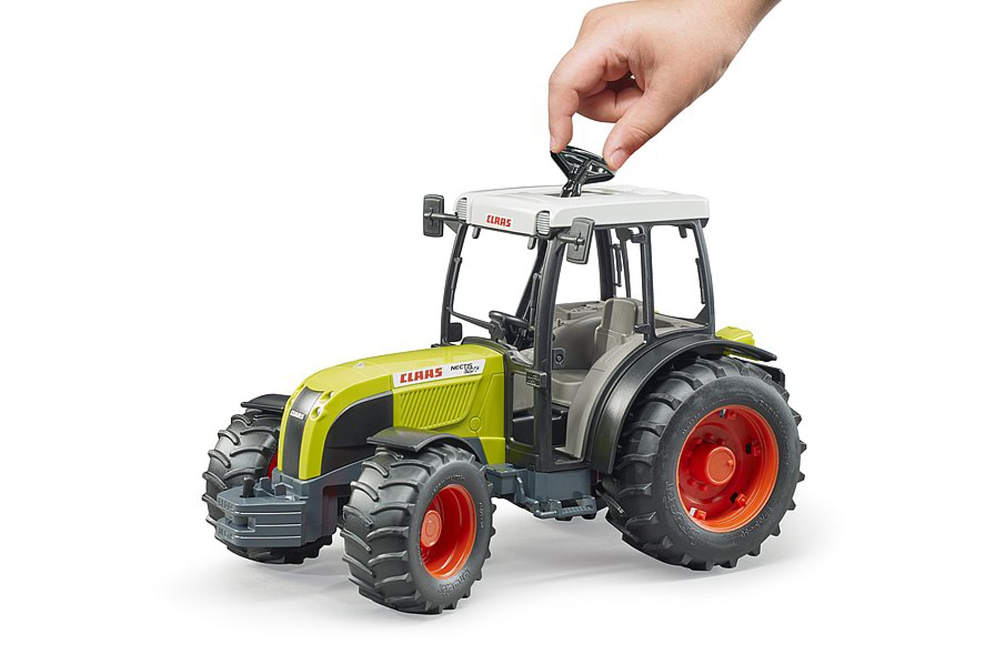 bruder-profi-series-claas-nectis-267f-traktor-1-16 image 4